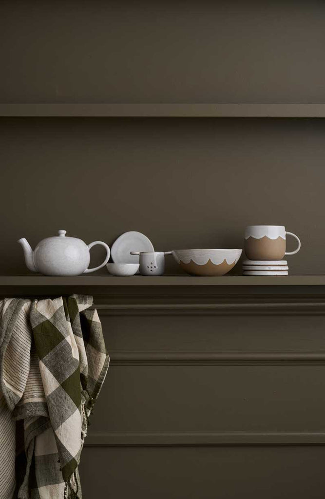 Breakfast in Bed Teapot - Snow - Product Image