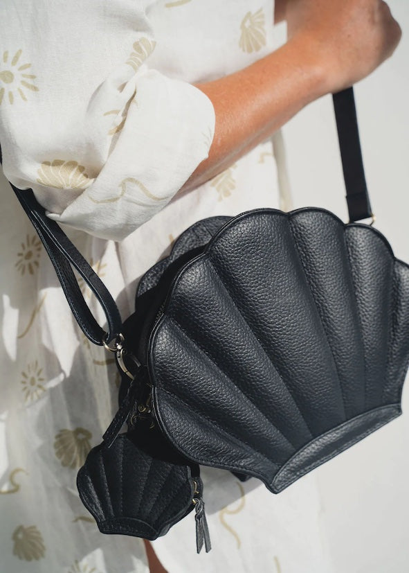 Koa Grande - Textured Noir - Product Image