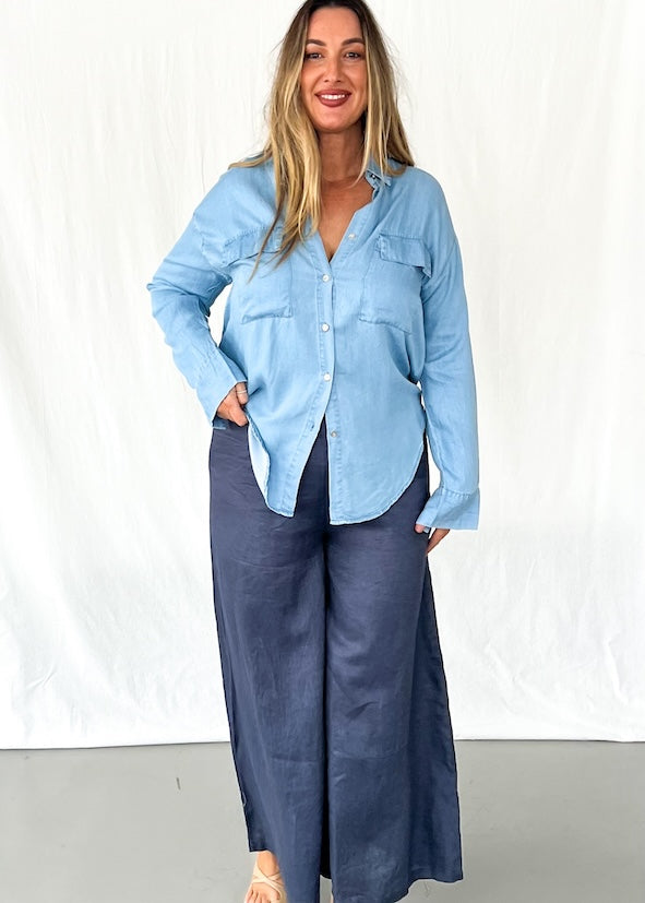 Elijah Linen Pants in Navy - Product Image