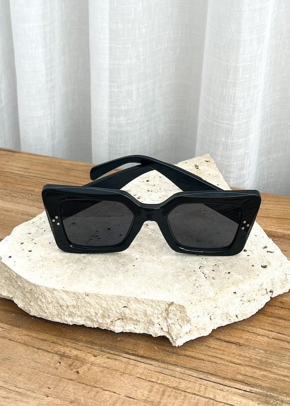 Aubrey Sunglasses - Black - Product Image