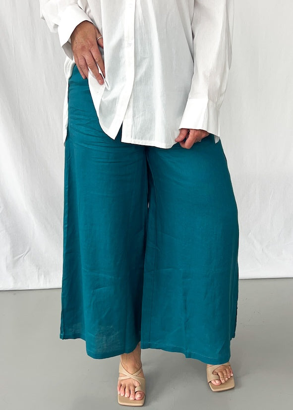 Elijah Linen Pants in Teal - Product Image