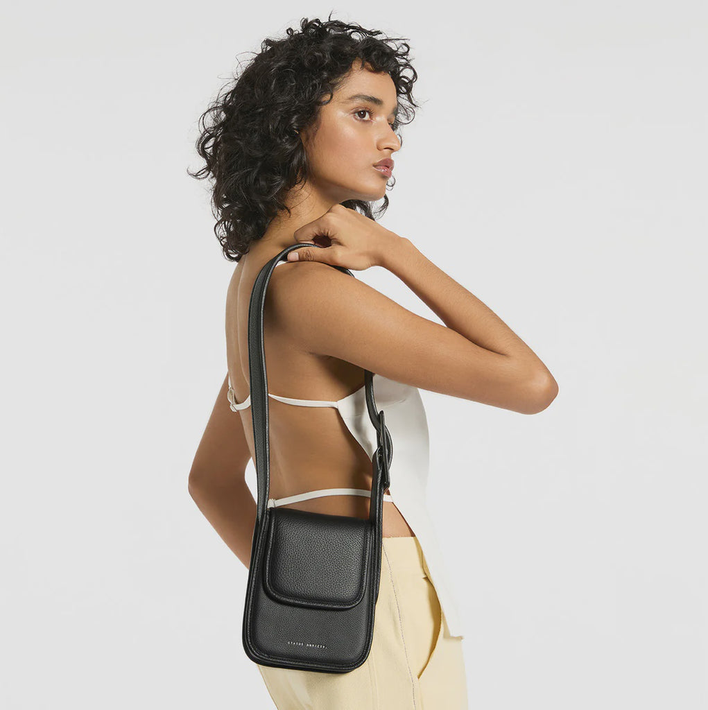 Perplex - Black - Product Image