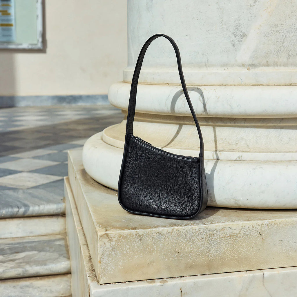 Phenomena - Black - Product Image