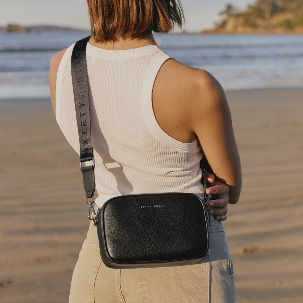 Plunder with Webbed Strap - Black - Product Image