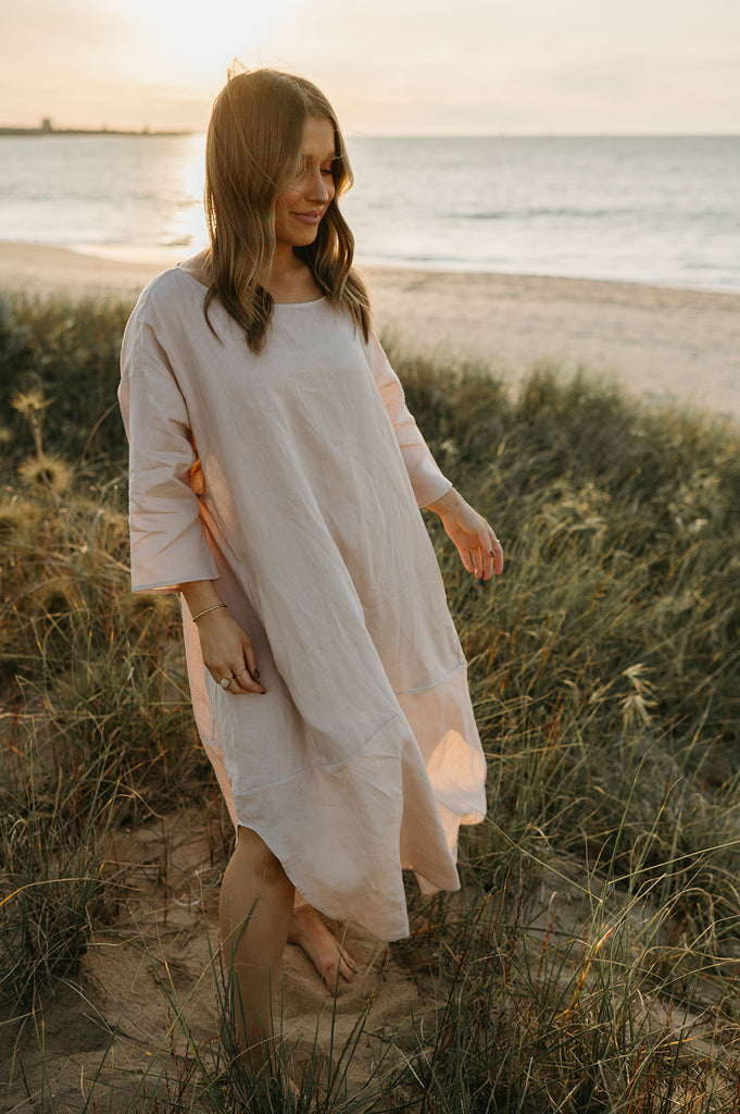 Joselin Linen Dress in Dust Storm - Product Image