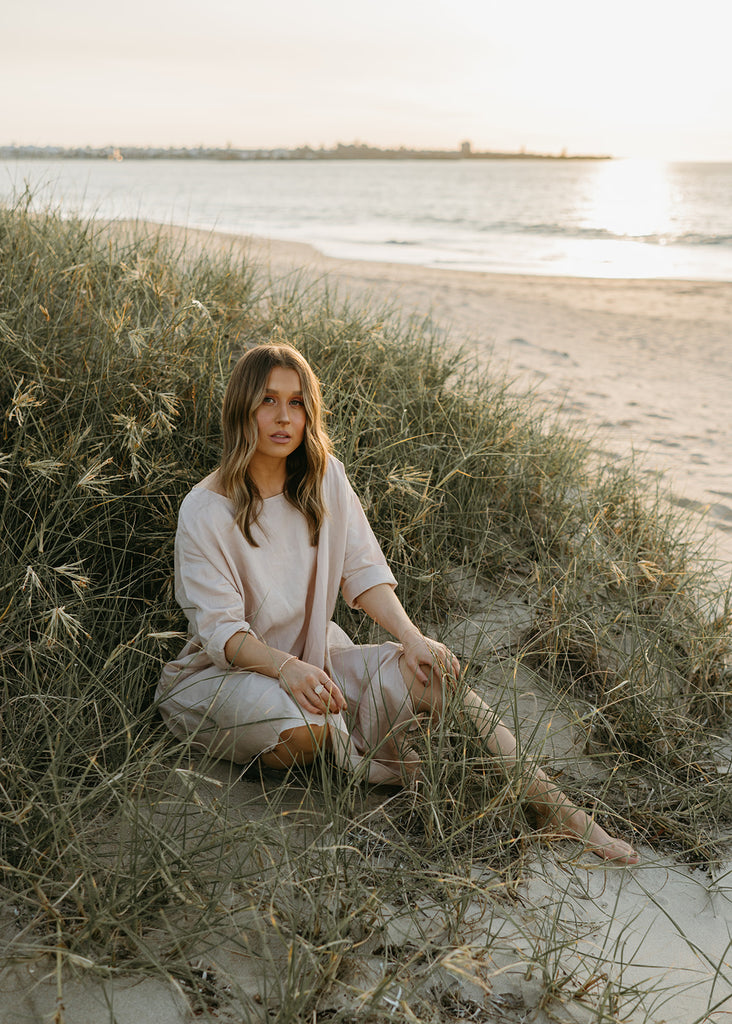 Joselin Linen Dress in Dust Storm - Product Image